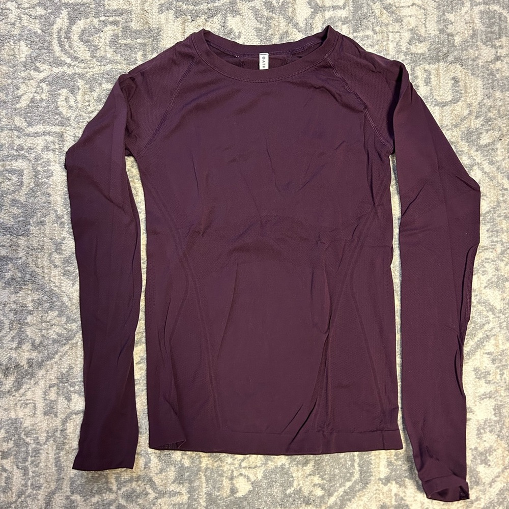 Athleta workout shirt